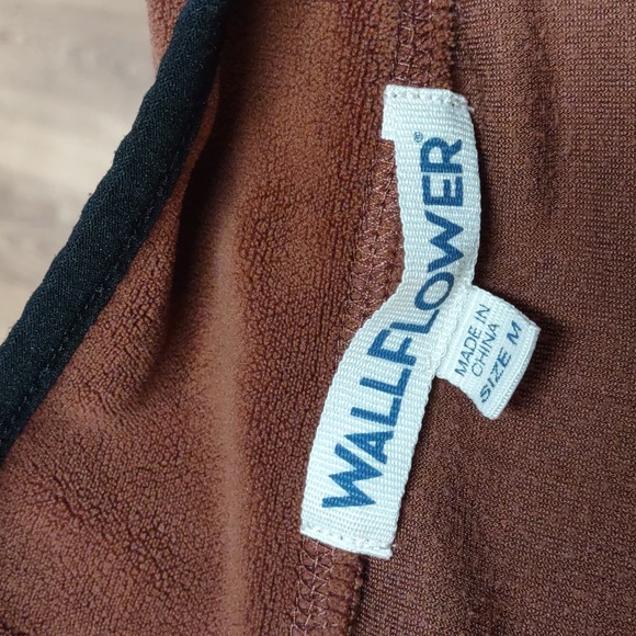 Wallflower Juniors Velour pullover zipup - Picture 5 of 7